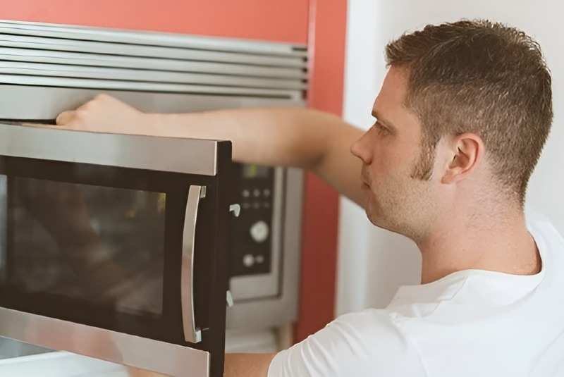 Buld-in Microwave Repair in Williams Canyon